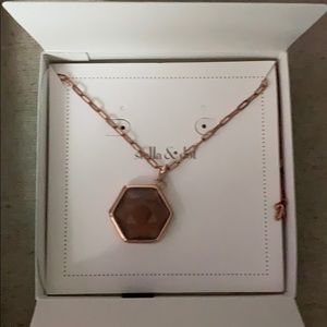 Nova pendant necklace